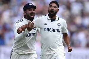 Duleep Trophy Final: तिलक वर्मा की बढ़ी ताकत, केएल राहुल, देवदत्त पडिक्कल और सिराज साउथ जोन के लिए खेलेंगे फाइनल SportsTak Hindi
