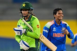 Asia Cup 2026 : IND vs PAK मैच को लेकर दीप्ति शर्मा ने भरी हुंकार, कहा - 'पाकिस्तान से हम हमेशा आगे रहते हैं' SportsTak Hindi