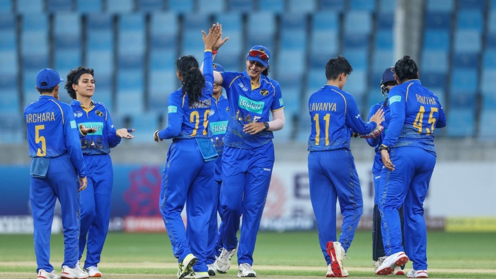 Asia Cup 2026 : यूएई ने इंडोनेशिया को हारकर किया बाहर, सेमीफाइनल की रेस में खुद को रखा जिंदा यूएई की महिला टीम की खिलाड़ी
