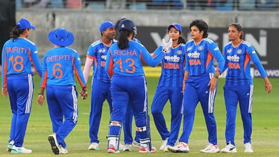 INDvsPAK: भारत ने 7 विकेट से 7वीं बार एशिया कप में पाकिस्तान को धूल चटाई, 52 गेंद में हासिल किया लक्ष्य indian women team