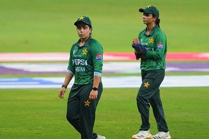 Asia Cup 2026 : भारत के सामने सिर्फ 55 रन पर ढेर होने के बाद पाकिस्तान की कप्तान का दर्द आया बाहर, जानिए क्या कहा ? SportsTak Hindi