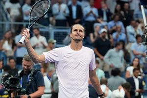 US Open: पहले सुबह साढ़े तीन बजे तक जागकर देखा अल्कराज- शेल्टन का मैच, फिर कोर्ट पर पहुंच ज्वेरेव ने सेमीफाइनल में बनाई जगह SportsTak Hindi