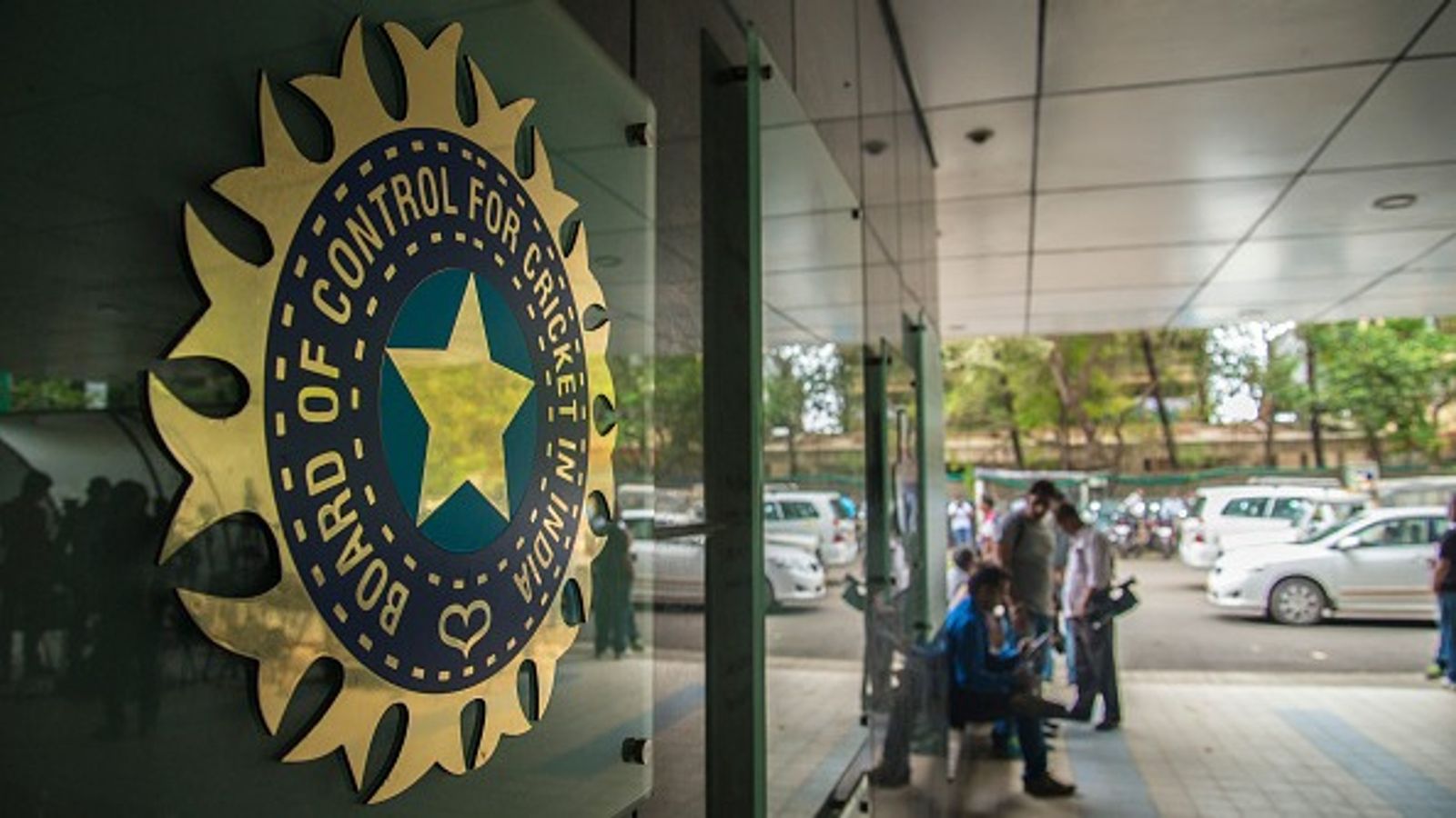 BCCI ने सेंट्रल कॉन्ट्रैक्ट के लिए खेला मास्टर स्ट्रोक, इंजर्ड होने से खिलाड़ी को नुकसान, जानें प्लान बीसीसीआई