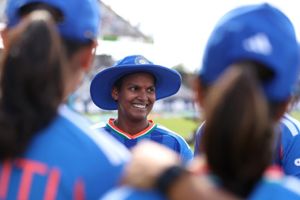 ICC T20I Rankings: बॉलिंग में टॉप-2 पॉजीशन पर भारतीयों का कब्जा, दीप्ति को 4 स्थान का फायदा, श्री चरणी ने रेटिंग पॉइंट का बनाया रिकॉर्ड SportsTak Hindi
