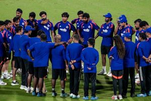 इंग्लैंड दौरे पर जाने वाली पिछली टीम इंडिया के 8 खिलाड़ी बाहर, जानें वेस्ट इंडीज के खिलाफ ODI सीरीज में किसकी-किसकी हुई वापसी? SportsTak Hindi