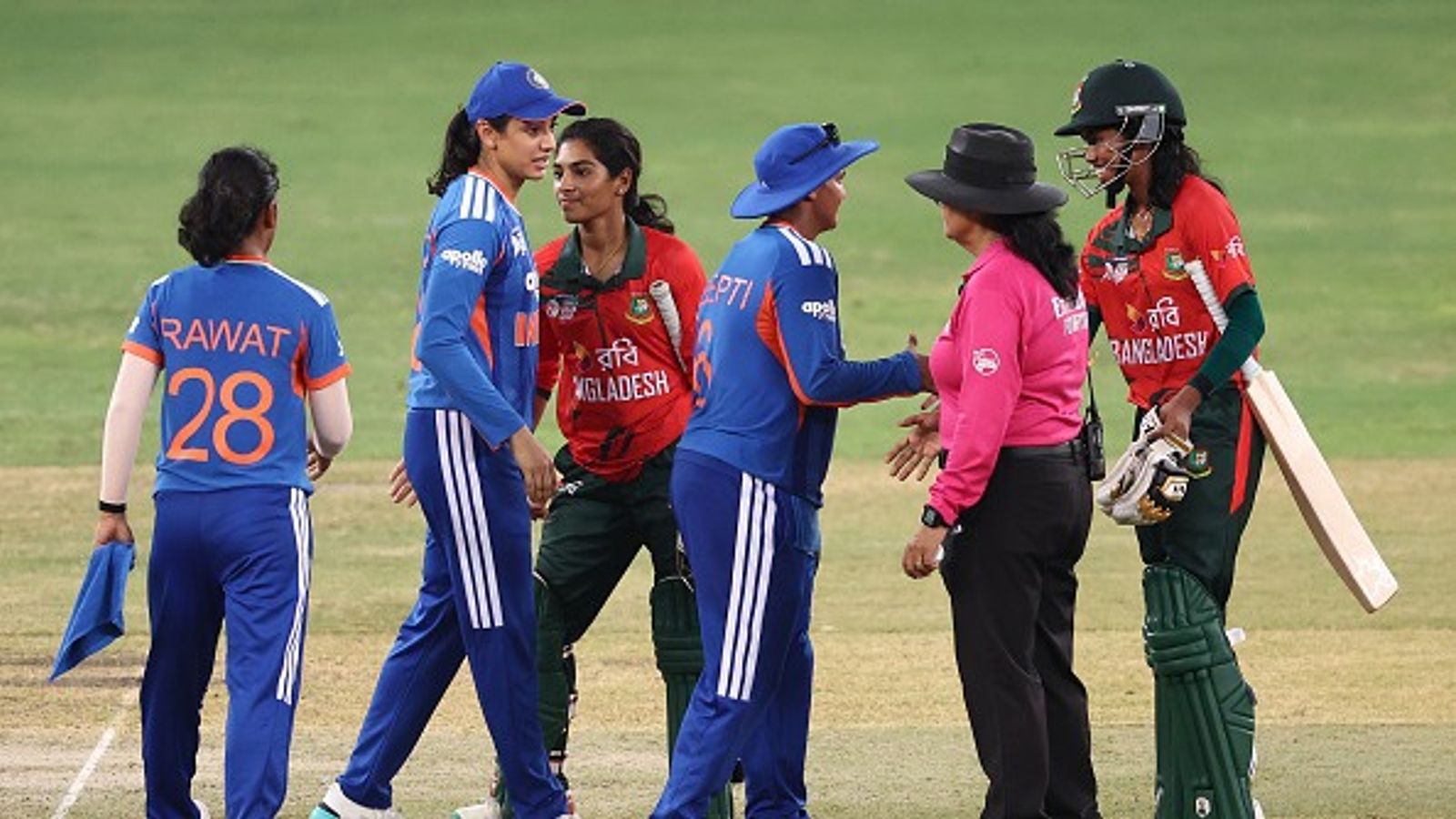 Asian Games में भारत और बांग्लादेश के बीच क्रिकेट का सेमीफाइनल, कब, कहां और किस चैनल पर देखें Live Streaming भारत और बांग्लादेश की महिला टीम की खिलाड़ी