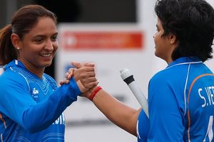 Asian games: शेफाली वर्मा का तूफानी शतक, बांग्लादेश को 114 रन से पीट फाइनल में पहुंची भारतीय टीम, खिताब बचाने के लिए अब श्रीलंका से टक्कर SportsTak Hindi