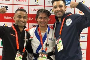 Asian games 2026: MMA फाइटर सुचिका तारियाल का गोल्ड का सपना टूटा, सेमीफाइनल में मिली दिल तोड़ने वाली हार, ब्रॉन्ज मेडल के साथ इतिहास के पन्नों में नाम दर्ज SportsTak Hindi