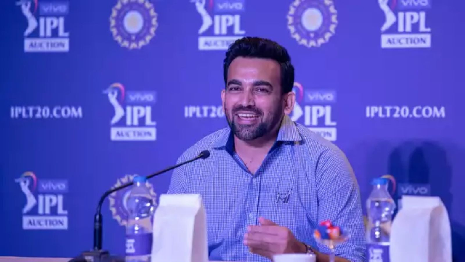जहीर खान बने चेन्नई सुपर किंग्स के हेड कोच, फ्लेमिंग की ली जगह जहीर खान भारत के सफलतम तेज गेंदबाजों में से एक हैं.