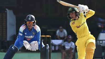 ऑस्ट्रेलिया से 339 का टारगेट भी नहीं बचा सकी टीम इंडिया, कप्तान का शतक बेकार, 2 विकेट से आखिरी ओवर में मिली हार ind A women vs aus A women