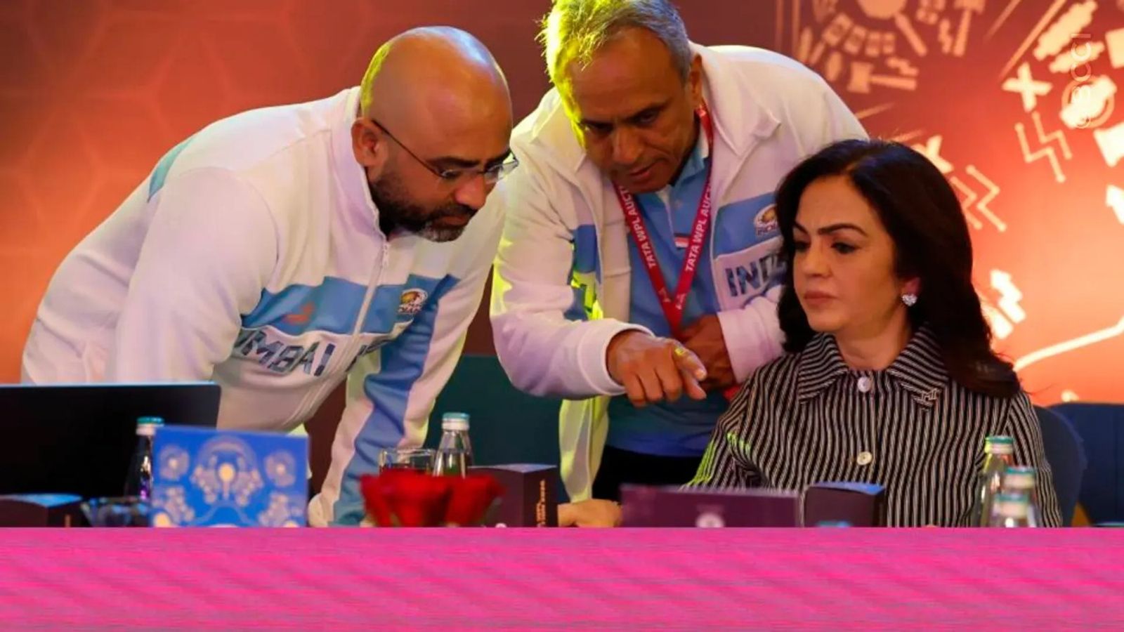 मुंबई इंडियंस ने आगामी सीजन से पहले बदला कोच, RCB को जिताने वाले को दिया जिम्मा mumbai indian women