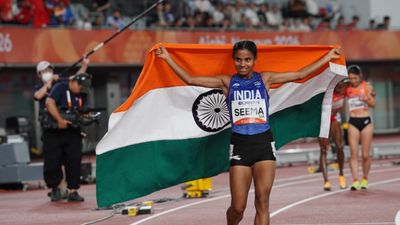 Asian Games 2026 : सीमा ने कांस्य पदक जीत रचा इतिहास, महिलाओं की 10,000 मीटर दौड़ में 16 साल बाद आया पहला मेडल seemaa kumari