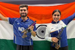Asian Games: भारत ने जीता दूसरा गोल्ड मेडल, सुरुचि-कमलजीत ने शूटिंग में सोने पर लगाया निशाना SportsTak Hindi