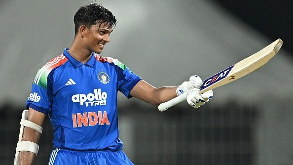 यशस्वी जायसवाल को टीम इंडिया में अपनी जगह पक्की करने के लिए अभी भी क्यों करना होगा इंतजार? बैटिंग कोच कोटक का बड़ा बयान India's star opener Yashasvi Jaiswal in this frame. (Getty)