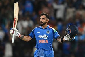 विराट कोहली ने ODI में पहली बार एक पारी में बरसाये 9 छक्के, नए अंदाज को लेकर बोले - मेरी बैटिंग में... SportsTak Hindi