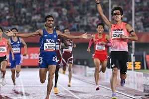 Asian games 2026 में गुलवीर सिंह का डबल धमाका, 10 हजार मीटर के बाद 1500 मीटर में भी जीता सिल्वर मेडल SportsTak Hindi