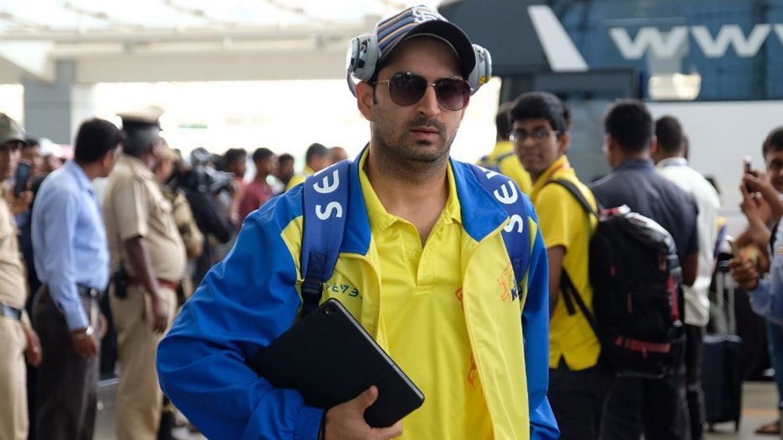 CSK का बॉलिंग कोच बनेगा ये भारतीय गेंदबाज, फ्रेंचाइज CEO ने लगाई मुहर, जहीर खान ने की थी नाम की सिफारिश मोहित शर्मा चेन्नई सुपर किंग्स के बॉलिंग कोच बन सकते हैं. (PC: Mohit sharma instagram)