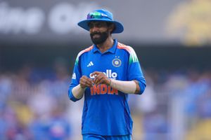 क्या रवींद्र जडेजा को भारतीय ODI टीम से शॉल-श्रीफल देने का समय आ गया है? SportsTak Hindi