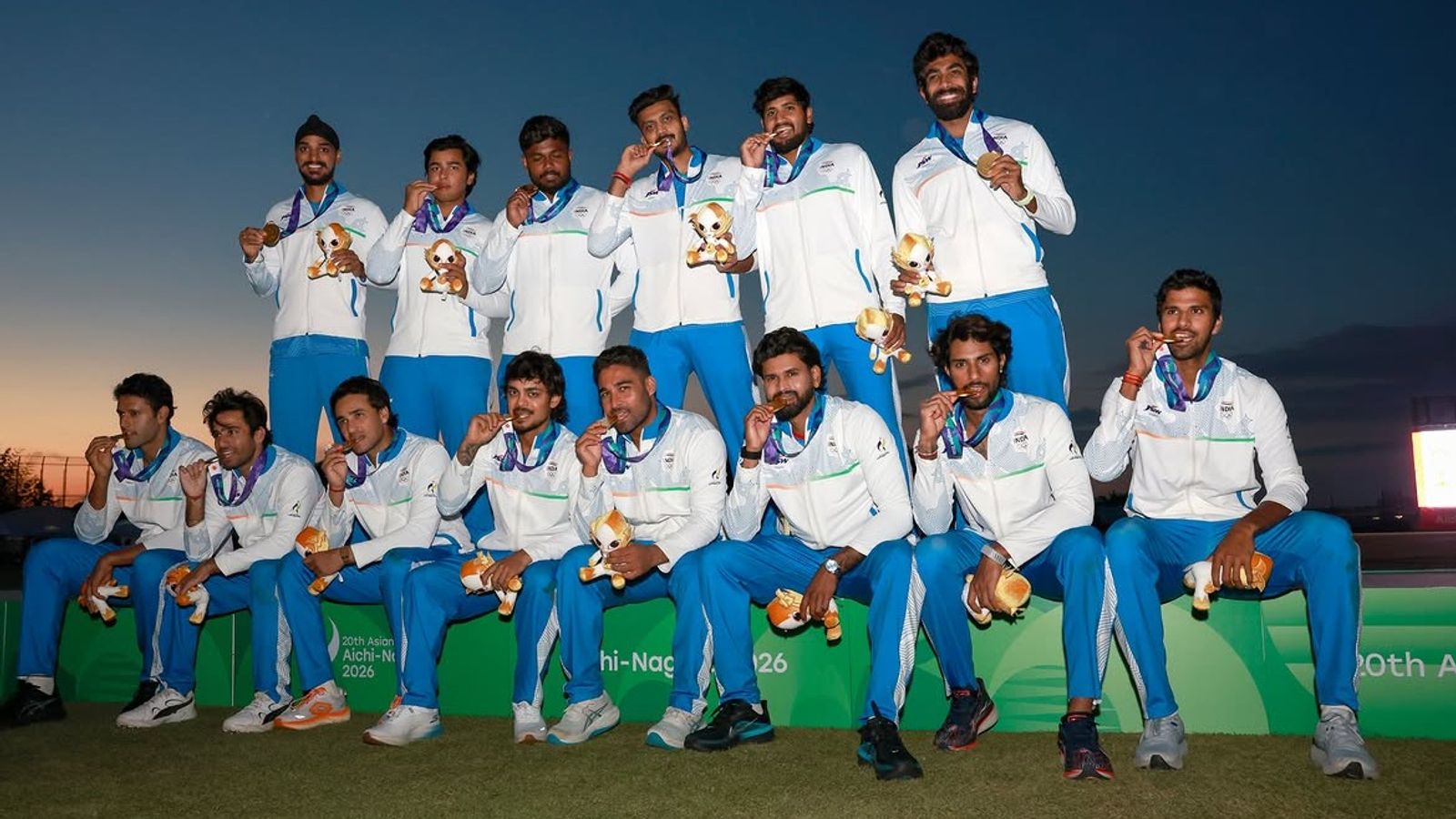 Asian games 2026: आखिरी दो दिन में चमत्कार, 21 गोल्ड समेत इन 85 मेडल के दम पर भारत ने बनाई टॉप-4 में जगह, यहां देखें पूरी लिस्ट भारत ने एशियन गेम्स 2026 में कुल 85 मेडल जीते. (PC:Team India Instagram )