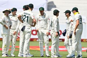 भारत के सामने पेट खराब होने पर भी ठोकी फिफ्टी, 10 साल बाद साउथ अफ्रीका का बना काल, 272 रन बनाए, लिया पहला टेस्ट विकेट SportsTak Hindi