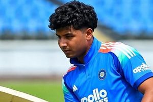 आर्यवीर सहवाग का U19 क्रिकेट में तूफानी शतक, चौके-छक्कों से उड़ा दिए 124 रन, जानिए डिटेल्स SportsTak Hindi
