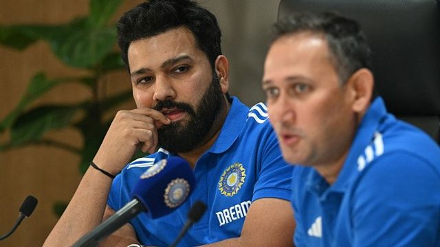 रोहित, गिल और सूर्यवंशी, अगरकर की जगह लेने वाले सेलेक्टर के इंटरव्यू में क्या-क्या पूछा गया? इंटरव्यू में रोहित शर्मा, वैभव सूर्यवंशी से जुड़े सवाल पूछे गए. (PC: Getty)