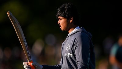 वैभव सूर्यवंशी IPL की तरह अंतरराष्ट्रीय क्रिकेट में बल्ले से क्यों नहीं मचा पा रहे तबाही? जानें ये तीन बड़े कारण Vaibhav Suryavanshi of India