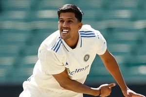 नाथन लायन से ट्रिक सीख तनुष कोटियन ने की करियर की बेस्ट गेंदबाजी, एक मैच में 11 विकेट लेकर BGT के लिए सेलेक्टर्स को भेजा मैसेज SportsTak Hindi