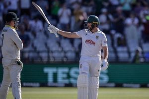 SA vs AUS : साउथ अफ्रीका ने मुल्डर और रयान के शतकों से की वापसी, ऑस्ट्रेलिया को दिया 288 रन का लक्ष्य SportsTak Hindi