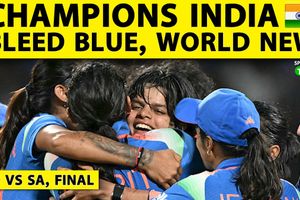 IND vs SA: भारत बना वर्ल्ड चैंपियन, हरमनप्रीत ने झूलन को ट्रॉफी सौंपकर जीता दिल SportsTak Hindi