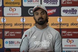 KL RHAUL PC : रोहित-विराट के आने से ड्रेसिंग रूम में आत्मविश्वास, राहुल ने बताया सीरीज जीत का प्लान SportsTak Hindi