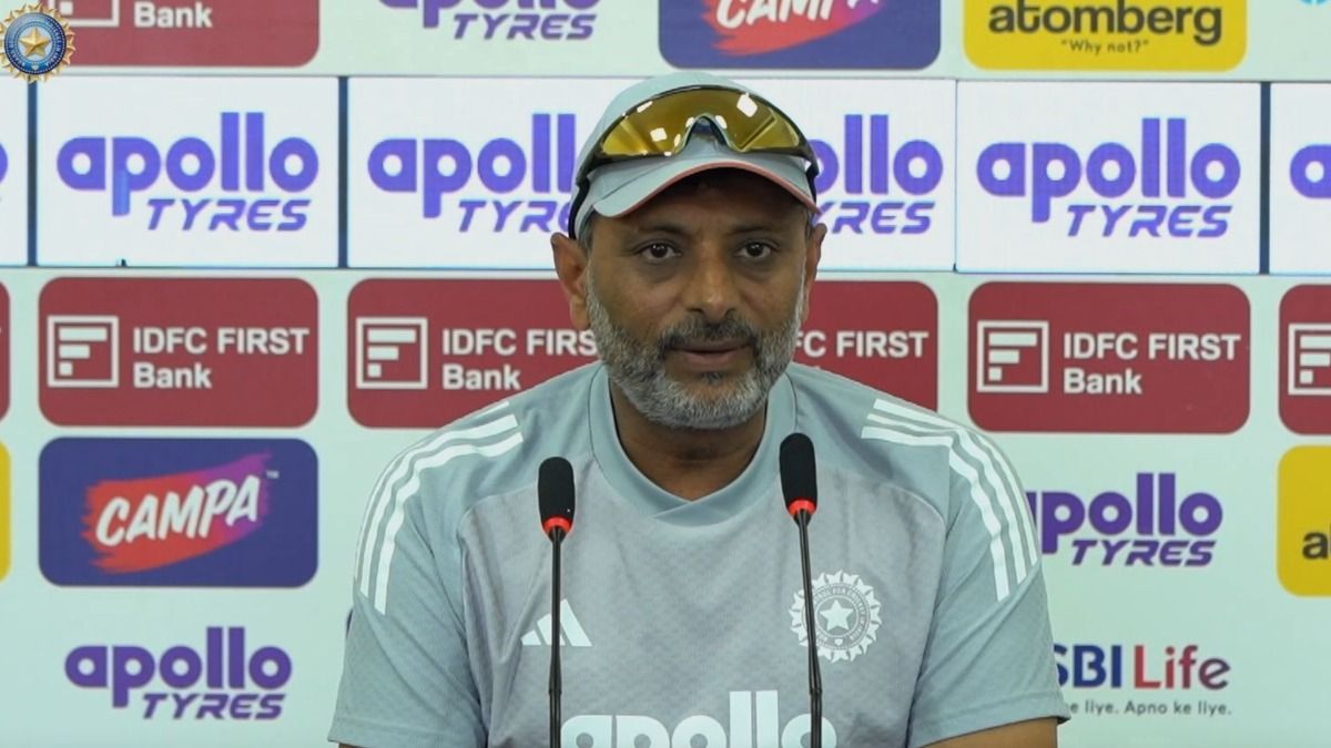 Sitanshu Kotak Press Conference: भारत के बैटिंग कोच ने Virat Kohli के 2027 World Cup खेलने पर क्या कहा SportsTak Hindi