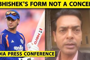 Hardik Pandya के शॉट से Mohammed Siraj हुए घायल, नेट प्रैक्टिस में मची अफरा-तफरी SportsTak Hindi