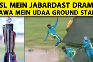 PSL 2026: बारिश में उड़े कवर्स, Fakhar Zaman पर बैन, पाकिस्तान सुपर लीग की फिर फजीहत SportsTak Hindi