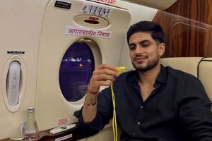 पंत-ईशा नेगी का ब्रेकअप? ऑटोग्राफ ना देने पर कोहली हुए ट्रोल, गिल का RCB पर तंज SportsTak Hindi