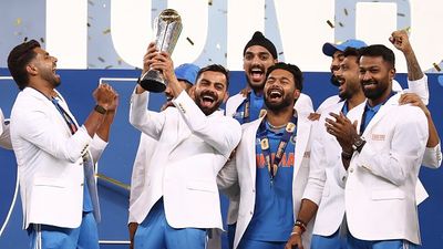 IND vs NZ Champions Trophy 2025 Final Highlights: Invincible Rohit Sharma's India beat New Zealand in thrilling finale to clinch third Champions Trophy title Virat Kohli of India lifts the ICC Champions Trophy after winning the the ICC Champions Trophy 2025 Final between India and New Zealand at Dubai International Stadium