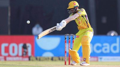 Dwayne Bravo's all-round performance, Ruturaj Gaikwad's 88 help CSK turn around an unwinnable game SportsTak