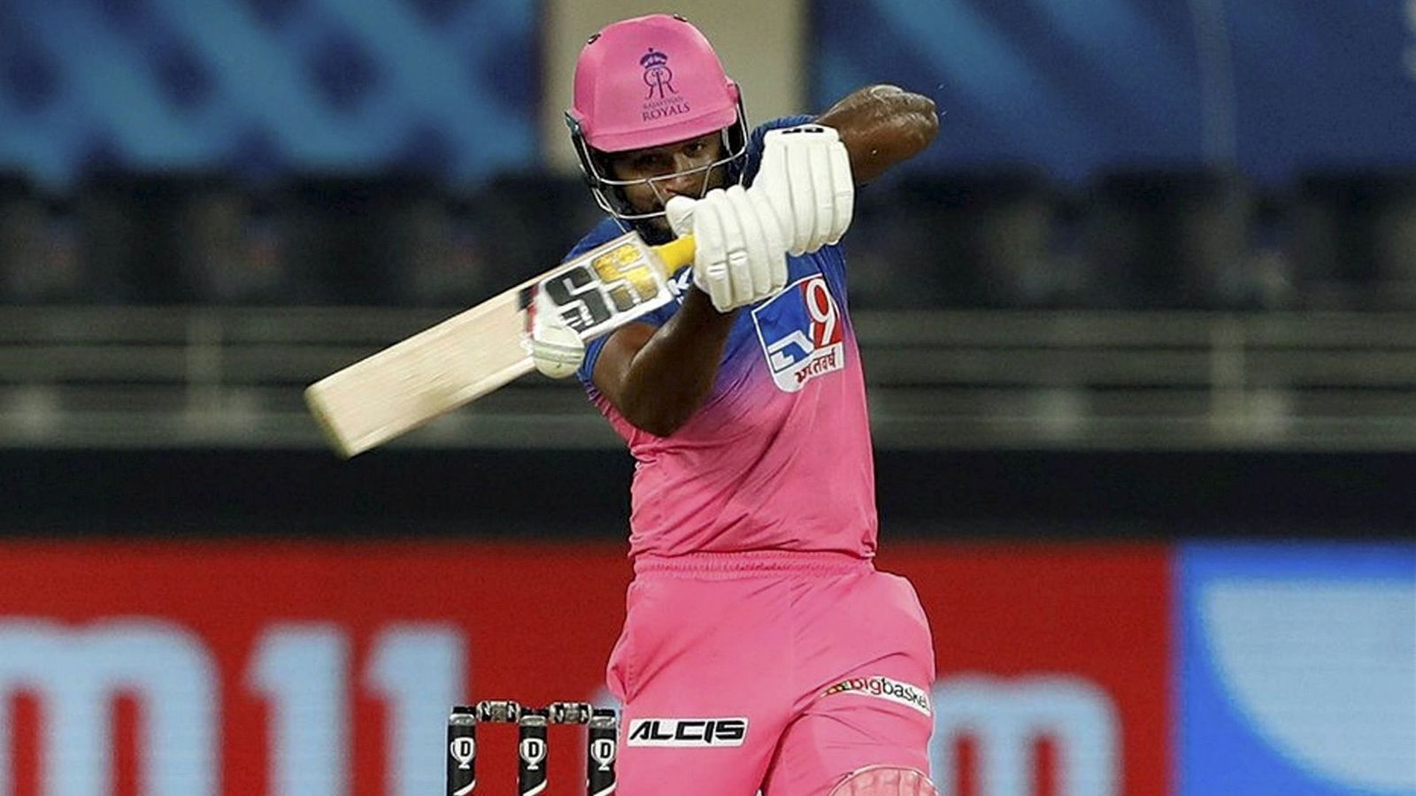 Lone warrior Sanju Samson’s unbeaten 70 goes in vain as Delhi Capitals rise to top again Lone warrior Sanju Samson’s unbeaten 70 goes in vain as Delhi Capitals rise to top again