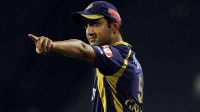 Gautam Gambhir lashes out at third umpire for disallowing Rahul Tripathi’s catch SportsTak