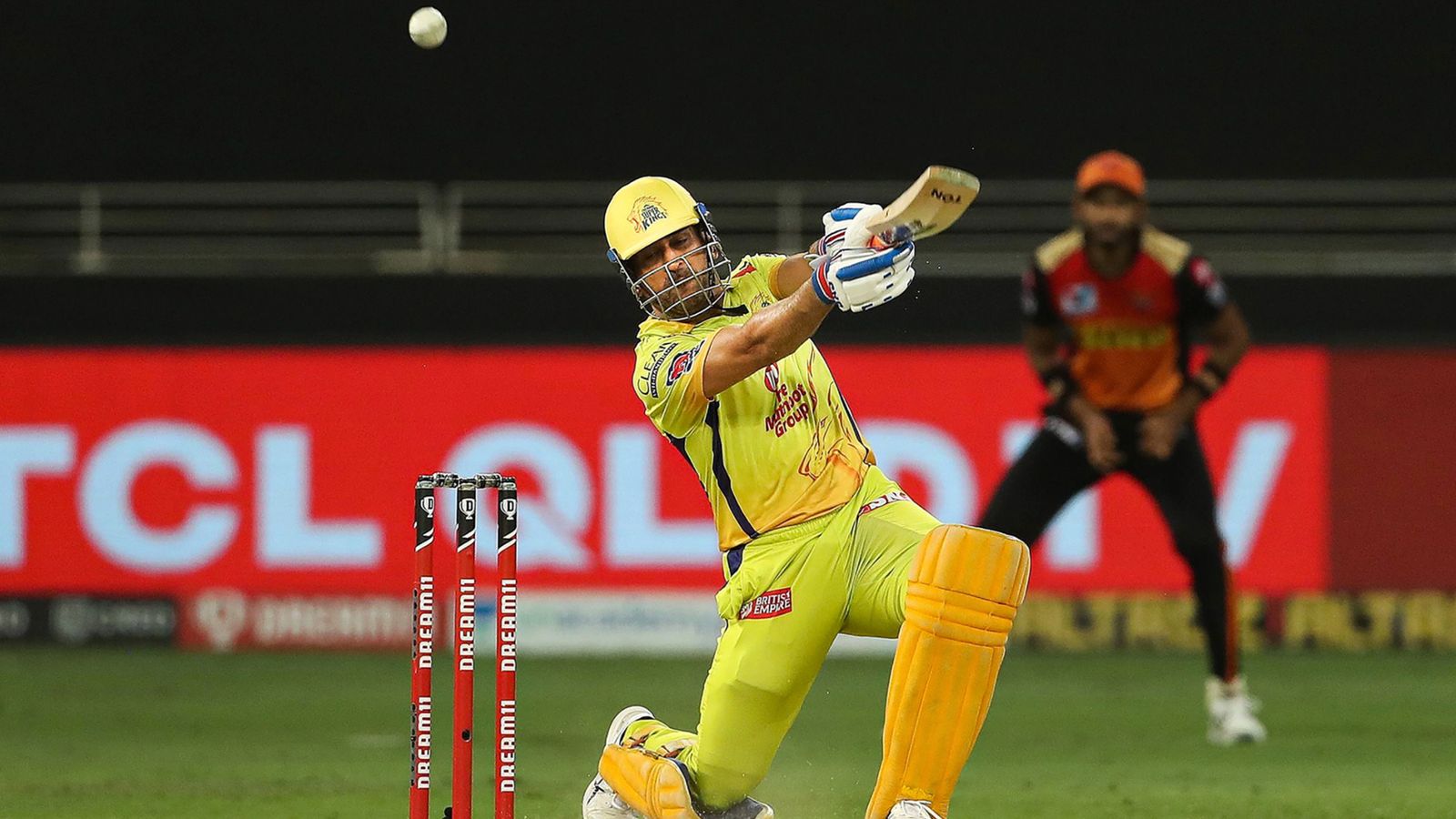 MS Dhoni – the finisher marks his return as CSK win over DC to reach 9th IPL final MS Dhoni – the finisher marks his return as CSK win over DC to reach 9th IPL final