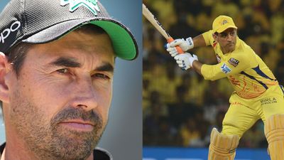 Fleming reveals why Dhoni batted ahead of Jadeja in run chase against DC SportsTak