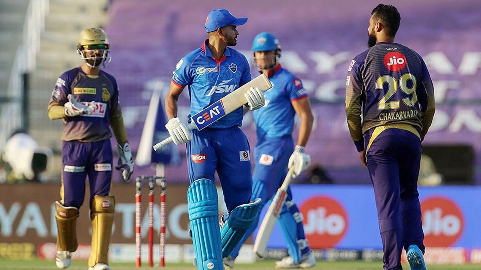 7.3 overs worth of dot balls to sending Stoinis at no.3: 4 reasons why Delhi Capitals lost the qualifier 7.3 overs worth of dot balls to sending Stoinis at no.3: 4 reasons why Delhi Capitals lost the qualifier