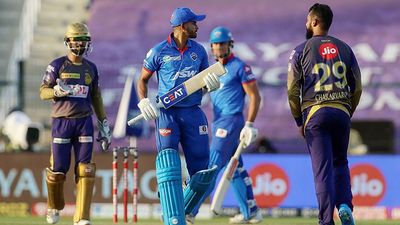 7.3 overs worth of dot balls to sending Stoinis at no.3: 4 reasons why Delhi Capitals lost the qualifier SportsTak