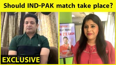 India-Pakistan match should go on, says Piyush Chawla SportsTak
