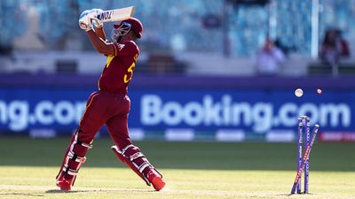 With 45.71 strike rate, Lendl Simmons bags an embarrassing T20 World Cup record SportsTak