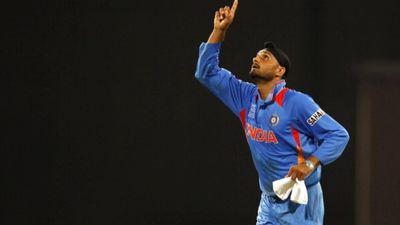 Harbhajan Singh slams Mohammad Amir again: 'Such players are a blot on the sport' SportsTak