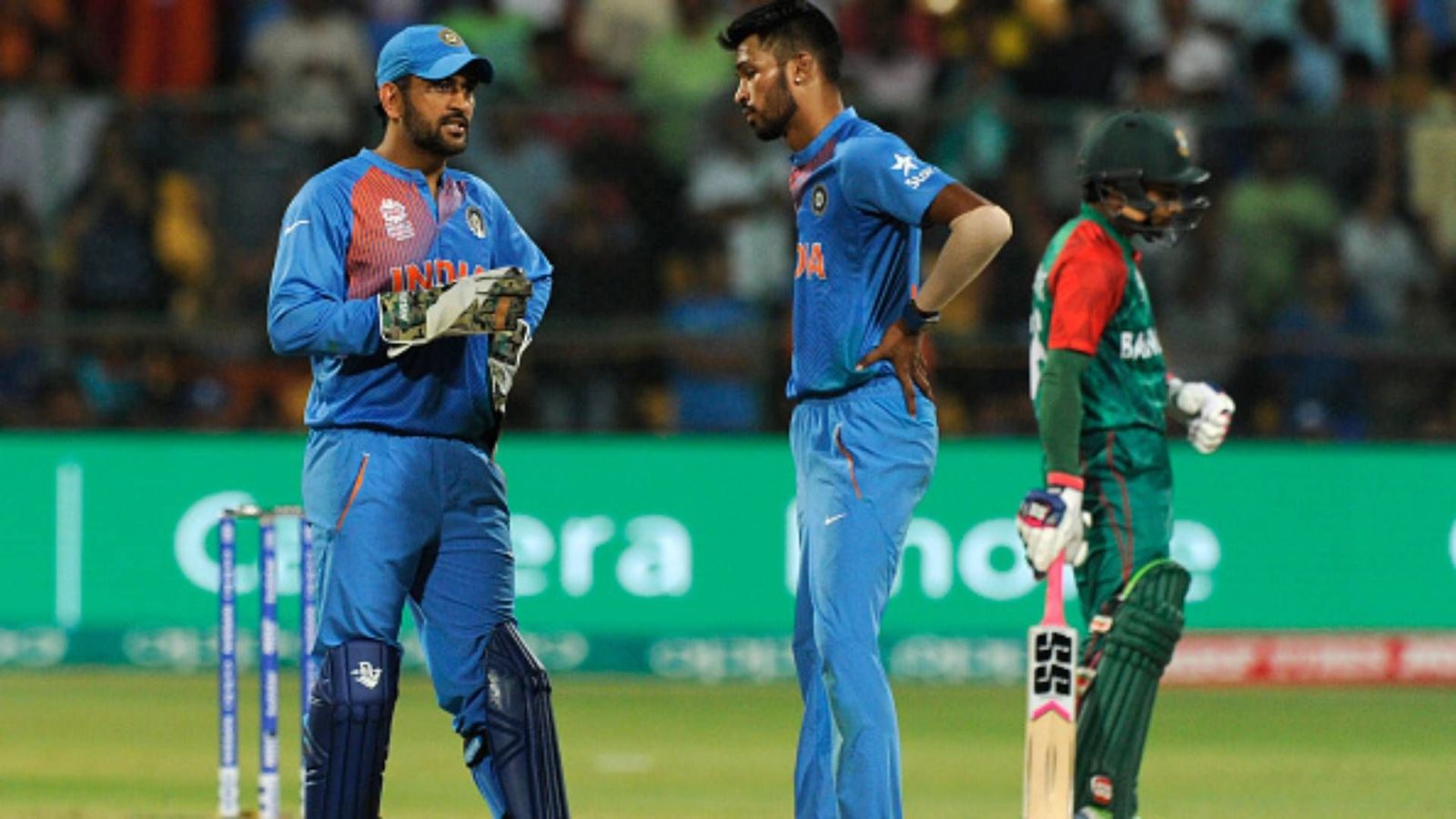 Selectors wanted to send Hardik back but Dhoni backed his finishing skills: Report Selectors wanted to send Hardik back but Dhoni backed his finishing skills: Report