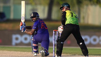 Big blow to India! Suryakumar Yadav asked to stay back at hotel after back spasm complaint SportsTak