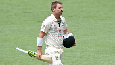 Shane Warne points out flaws ahead of Ashes challenge: 'No one fears Australia anymore' SportsTak