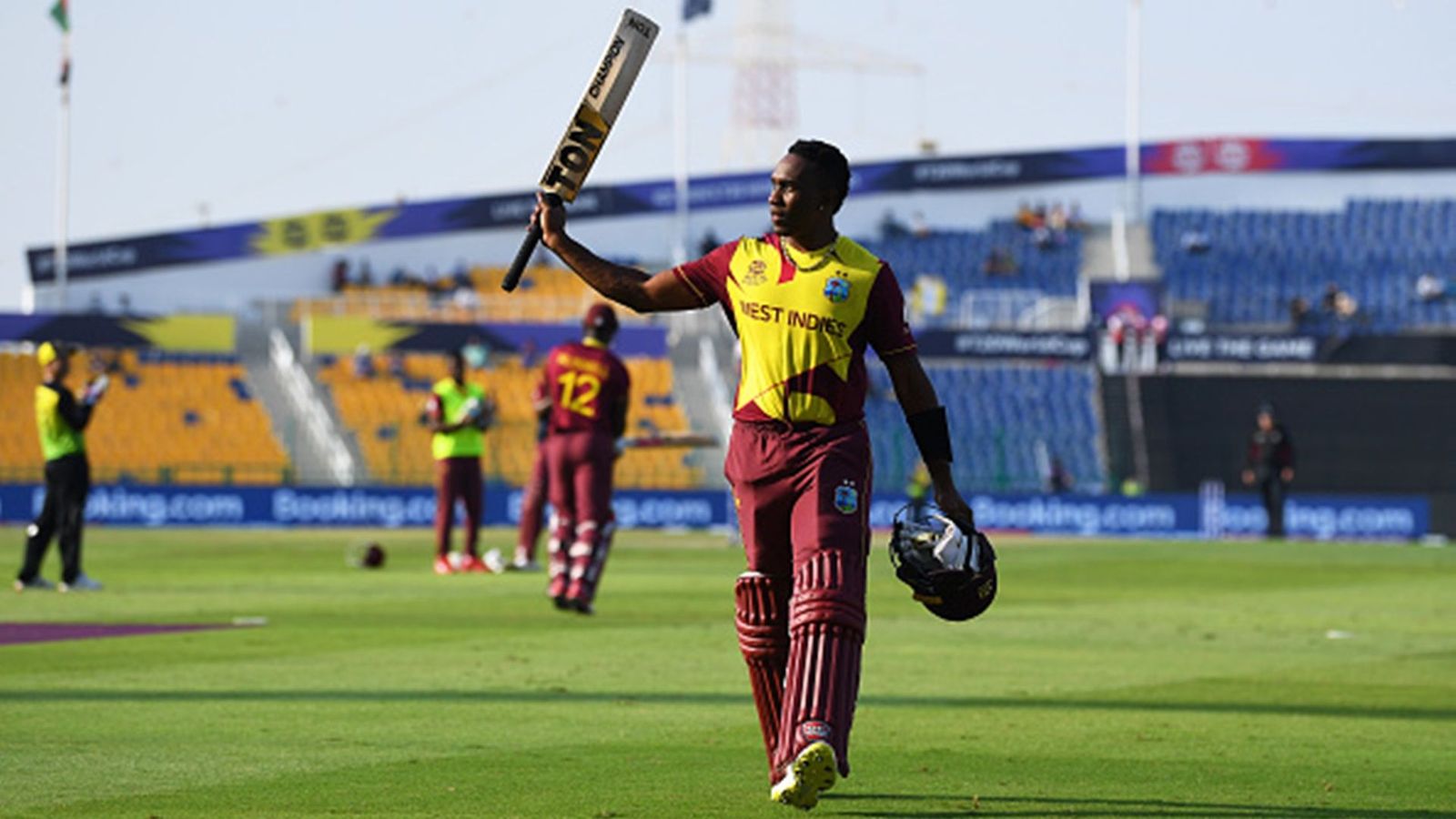 Dwayne Bravo's 10-run knock in final game helps him overtake his CSK skipper MS Dhoni Dwayne Bravo's 10-run knock in final game helps him overtake his CSK skipper MS Dhoni